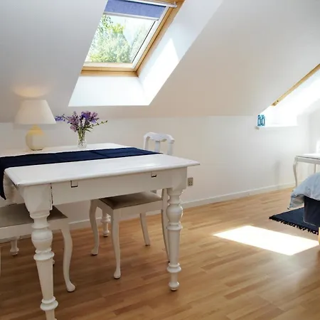 Bed & Breakfast Gaestehus Klintegaarden